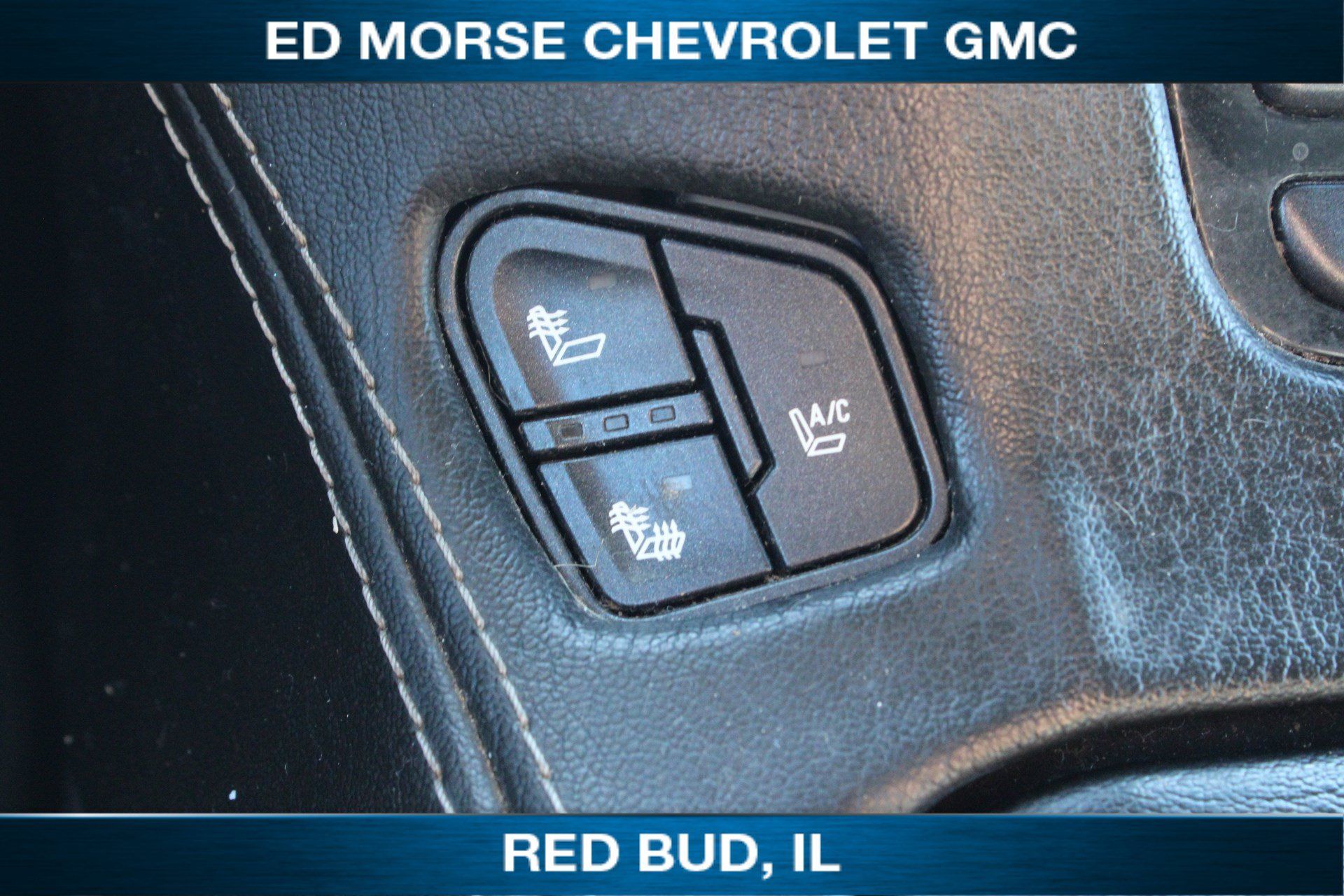Used 2015 GMC Yukon XL Denali w/ Touring Package AWD/4WD image 15