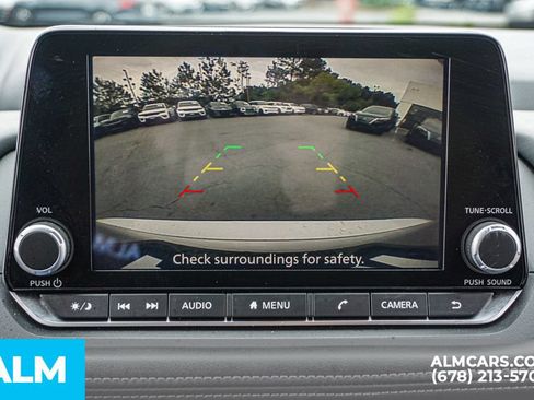 Used 2024 Nissan Rogue SV FWD image 35
