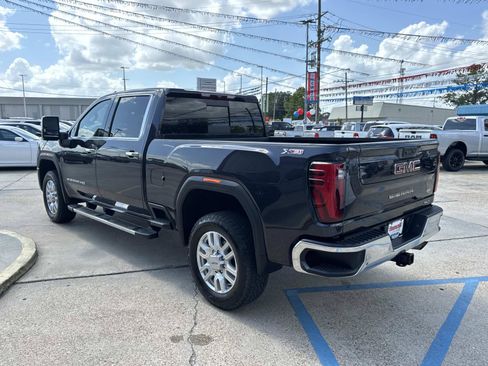 Used 2024 GMC Sierra 2500 SLT w/ SLT Premium Package AWD/4WD image 5