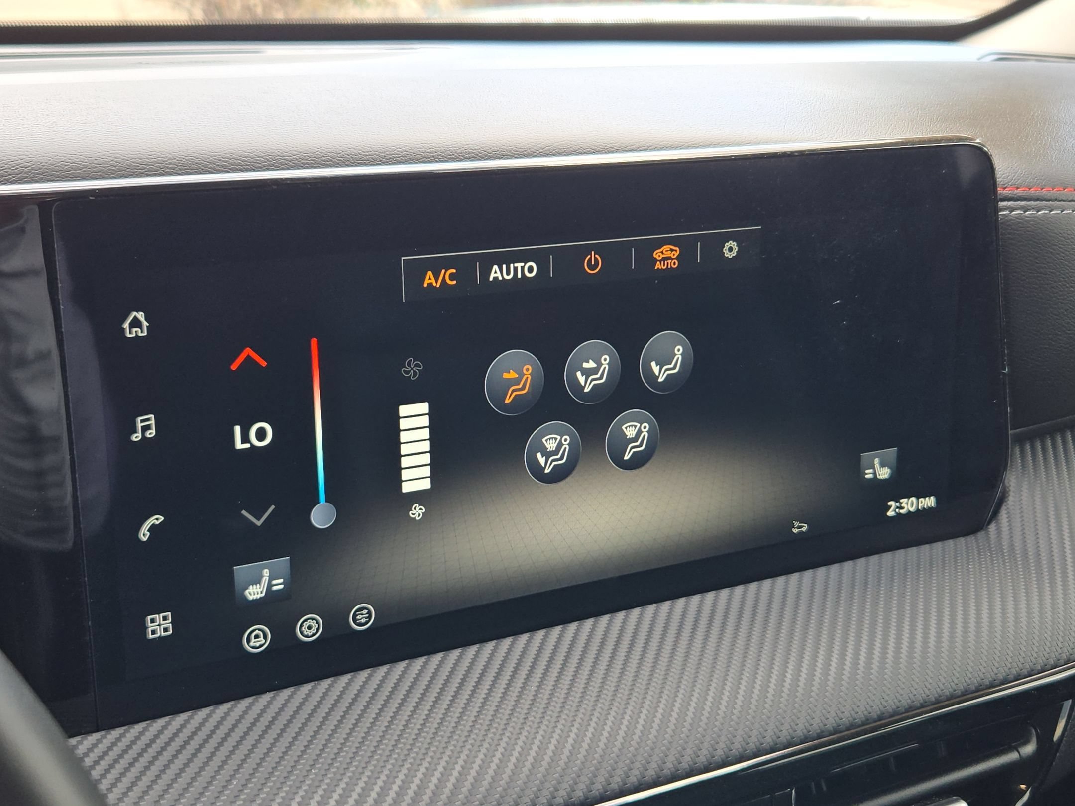 Certified 2026 Nissan Kicks SR w/ Cold Weather Package FWD image 16