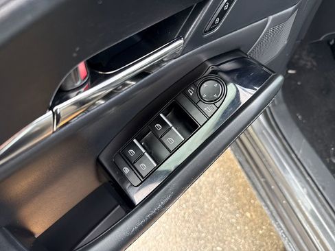 Used 2022 MAZDA CX-30 AWD 2.5 S w/ Preferred Package image 24