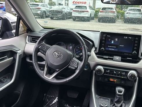 Used 2020 Toyota RAV4 XLE w/ Convenience Package AWD/4WD image 14