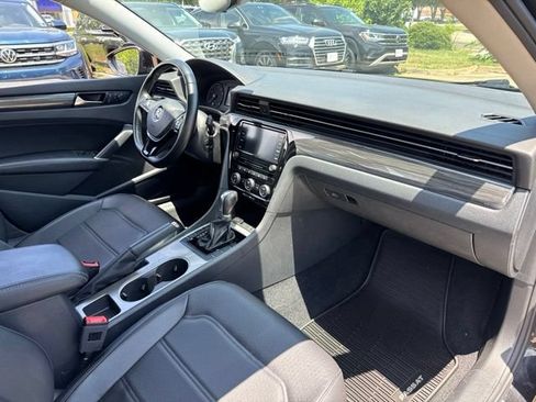 Used 2020 Volkswagen Passat 2.0T R-Line FWD image 15