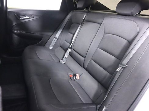 Used 2020 Chevrolet Malibu LT image 30