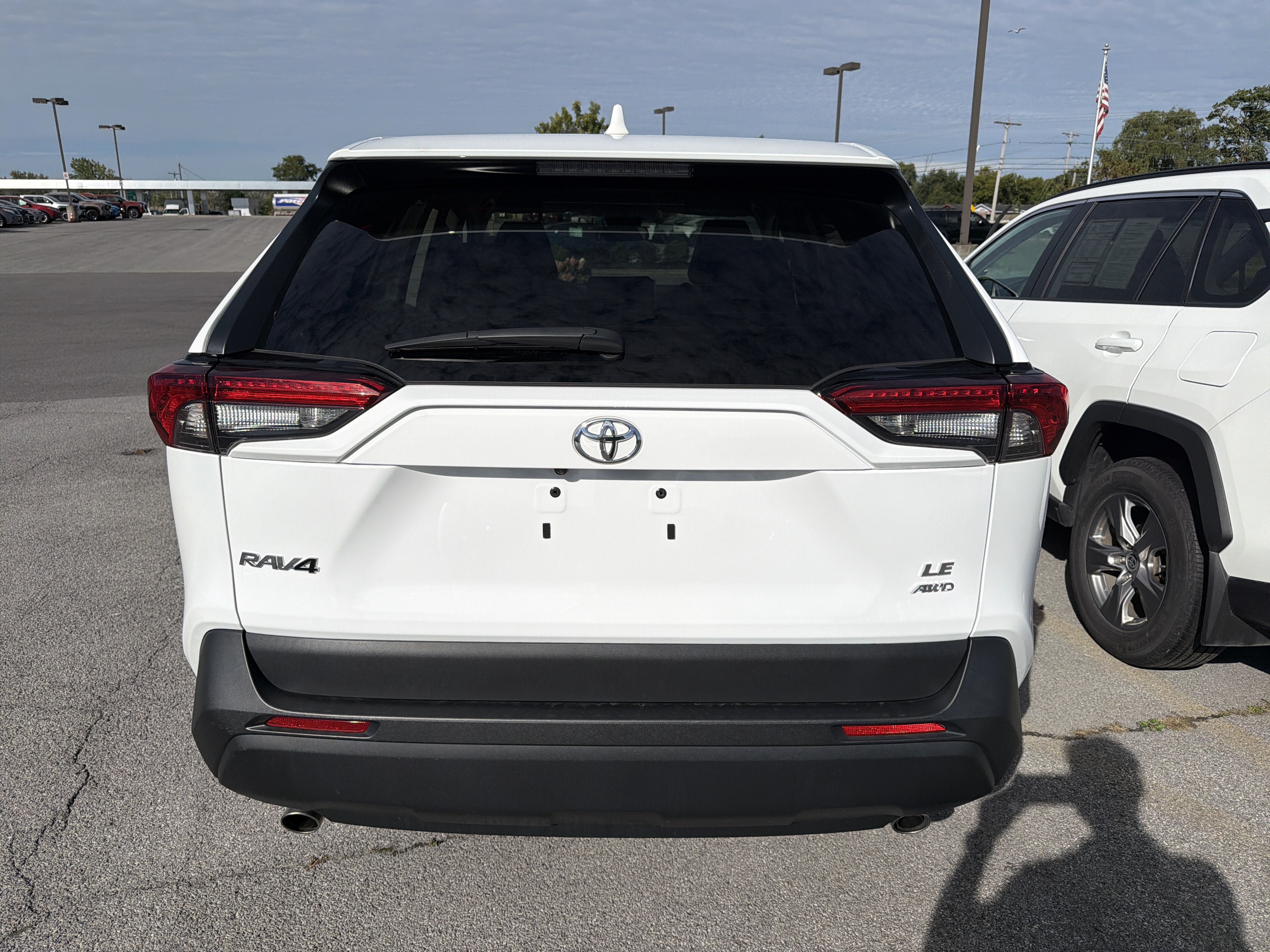 Used 2024 Toyota RAV4 LE AWD/4WD image 6