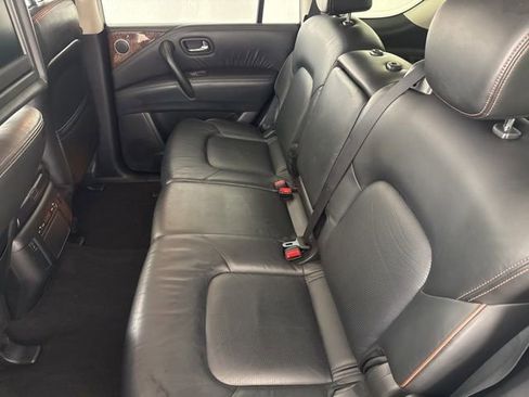 Used 2017 Nissan Armada Platinum w/ Interior Lighting Package image 27
