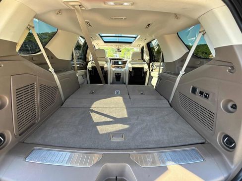 Used 2021 GMC Yukon Denali w/ Denali Premium Package AWD/4WD image 43