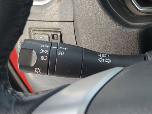 Used 2019 Nissan Versa SV w/ SV Special Edition Package image 27