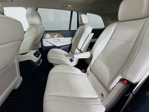 Used 2024 Mercedes-Benz GLS 450 4MATIC image 25