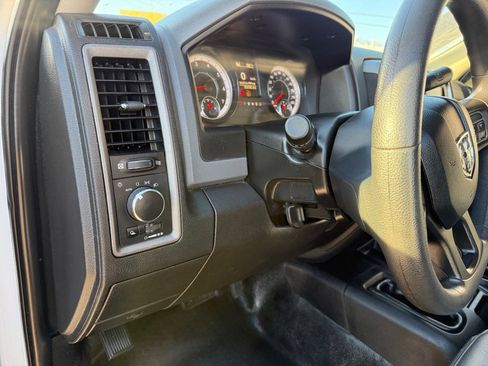 Used 2018 RAM 3500 Tradesman w/ Chrome Appearance Group image 14