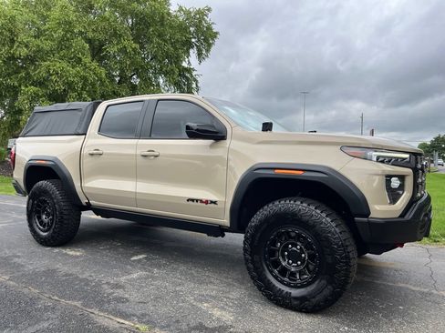 Used 2024 GMC Canyon AT4X w/ AT4X AEV Edition AWD/4WD image 47