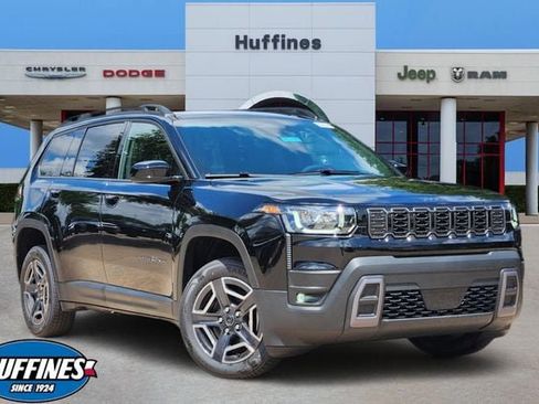 New 2026 Jeep Cherokee Laredo AWD/4WD image 1
