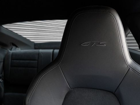 Certified 2023 Porsche 911 Carrera GTS image 15