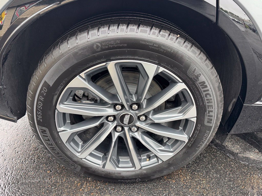 Used 2025 Cadillac Lyriq Sport AWD/4WD image 39