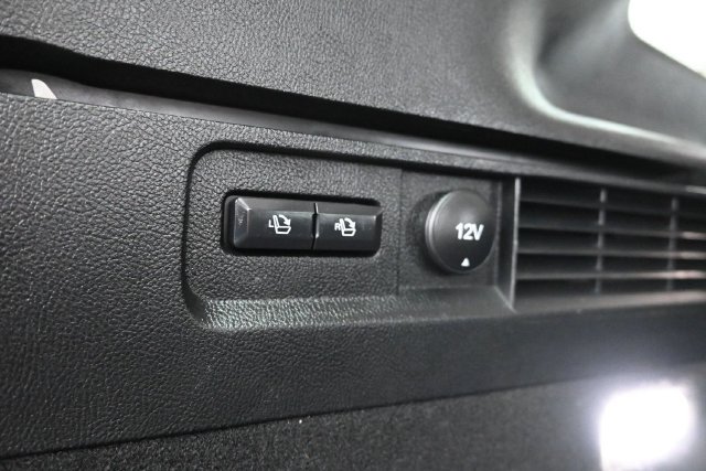 Used 2023 Lincoln Nautilus Reserve FWD image 12