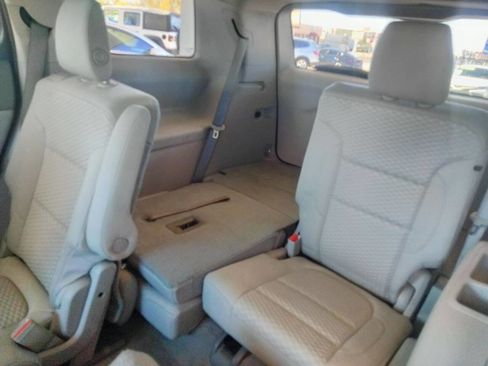 Used 2017 GMC Acadia SLE w/ Driver Alert Package I image 16