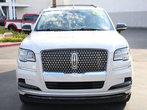 Certified 2023 Lincoln Navigator Reserve AWD/4WD image 9