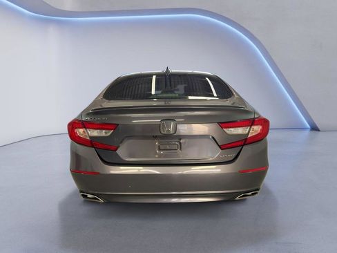 Used 2018 Honda Accord Sport image 5