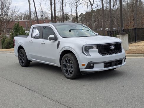 New 2026 Ford Maverick Lobo AWD/4WD image 2