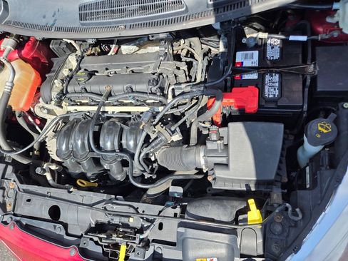 Used 2013 Ford Fiesta SE w/ Moon & Mood Pkg FWD image 30