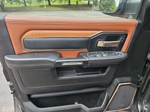 Used 2022 RAM 2500 Limited AWD/4WD image 19