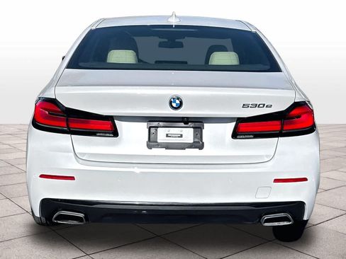 Used 2023 BMW 530e w/ Convenience Package RWD image 8