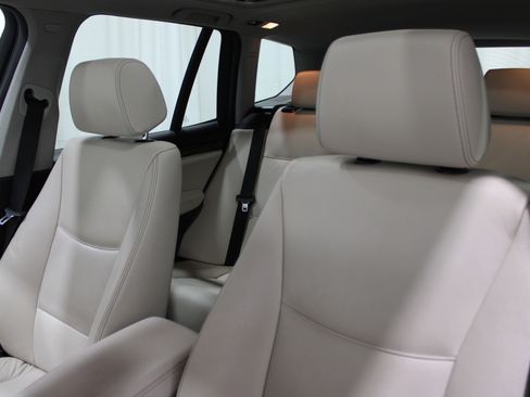 Used 2016 BMW X3 sDrive28i image 5