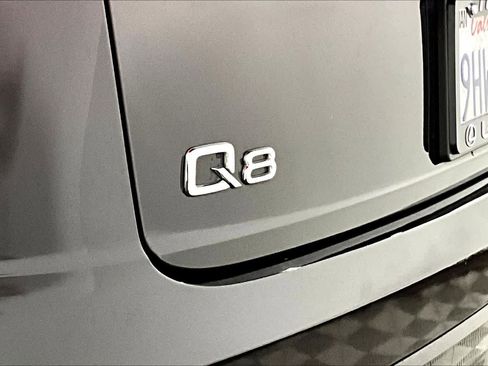 Used 2019 Audi Q8 Premium Plus w/ Premium Plus image 9
