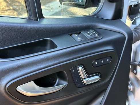 Used 2020 Mercedes-Benz Sprinter 2500 image 16