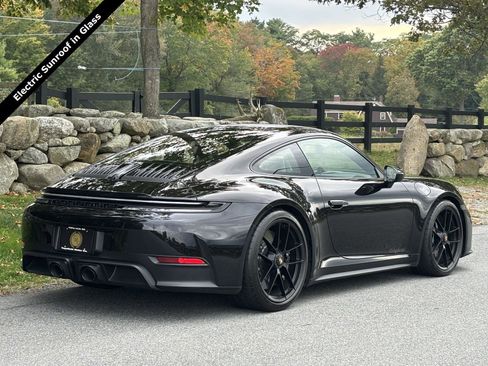 Used 2025 Porsche 911 Carrera 4 GTS image 5