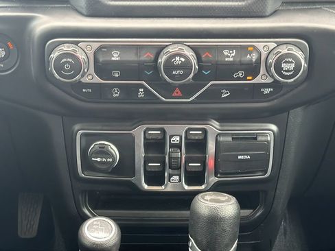 Used 2020 Jeep Wrangler Unlimited Sport S AWD/4WD image 18