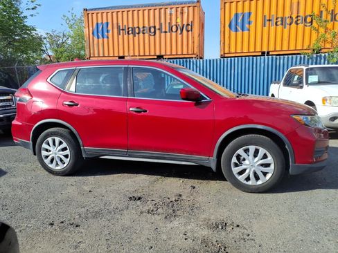 Used 2017 Nissan Rogue S AWD/4WD image 7