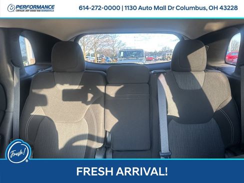 Used 2016 Jeep Cherokee Latitude w/ Cold Weather Group image 26