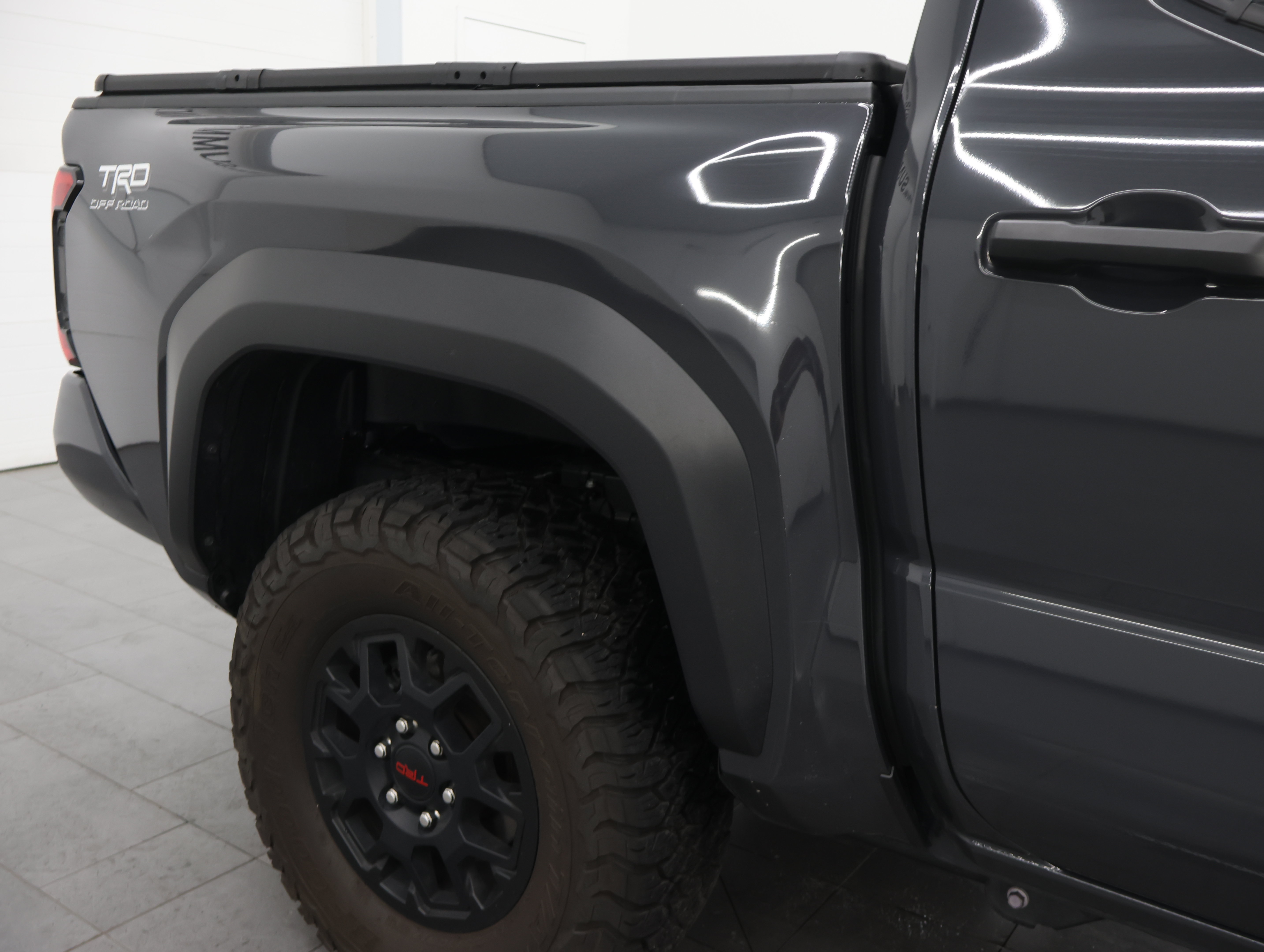 Used 2025 Toyota Tacoma TRD Off-Road AWD/4WD image 25