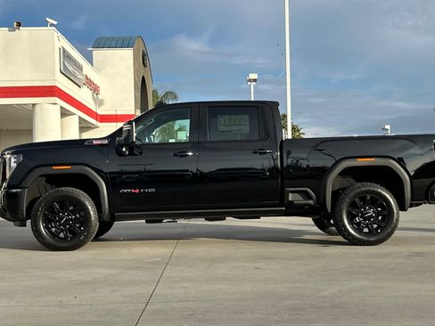 New 2026 GMC Sierra 2500 AT4 w/ AT4 Premium Plus Package image 3