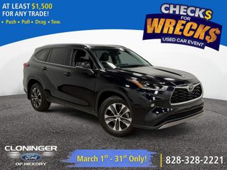 Used 2021 Toyota Highlander XLE video 1