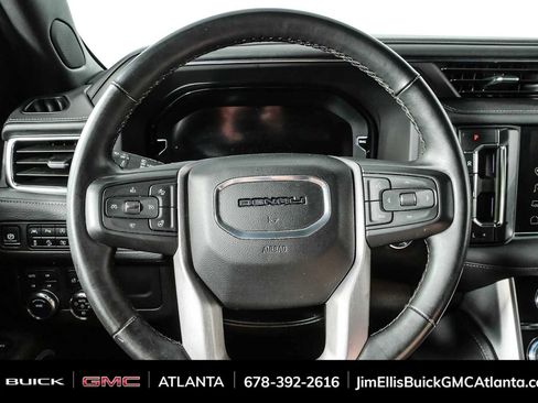 Used 2023 GMC Yukon Denali AWD/4WD image 10