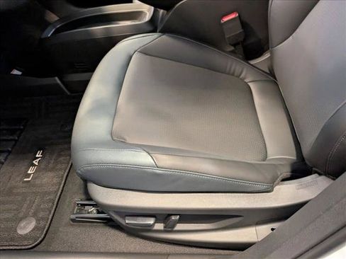 New 2026 Nissan Leaf SV+ w/ Floor Mat Package (SV+) FWD image 4