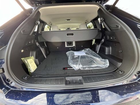 New 2026 Mitsubishi Outlander SE image 15