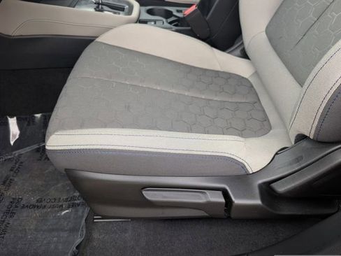 Certified 2025 Subaru Forester image 13