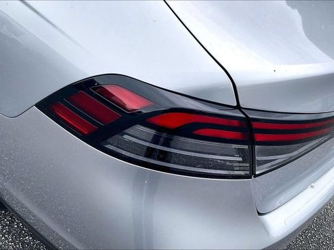 Used 2024 Honda Accord EX image 30
