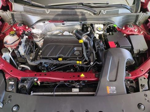 Used 2025 Chevrolet Trax LT image 21