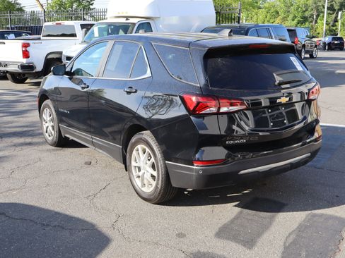 Used 2024 Chevrolet Equinox LT w/ LPO, Floor Liner Package FWD image 19