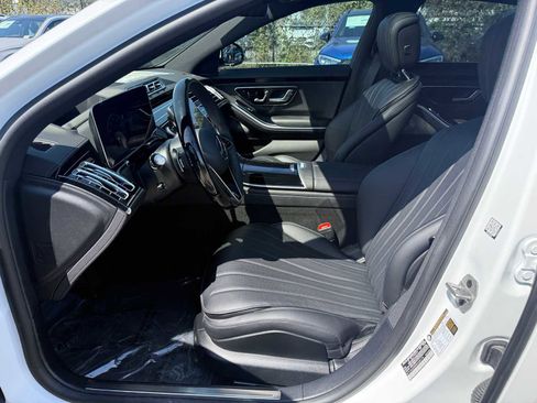 Used 2024 Mercedes-Benz S 500 4MATIC image 16