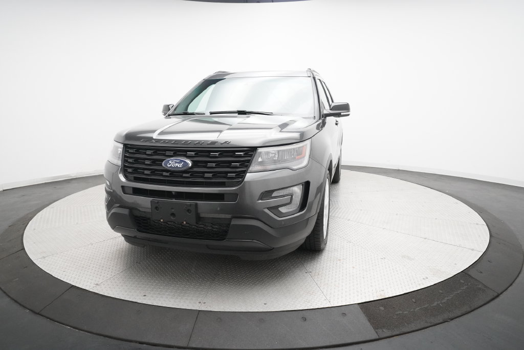 Used 2016 Ford Explorer Sport w/ Equipment Group 401A AWD/4WD image 12