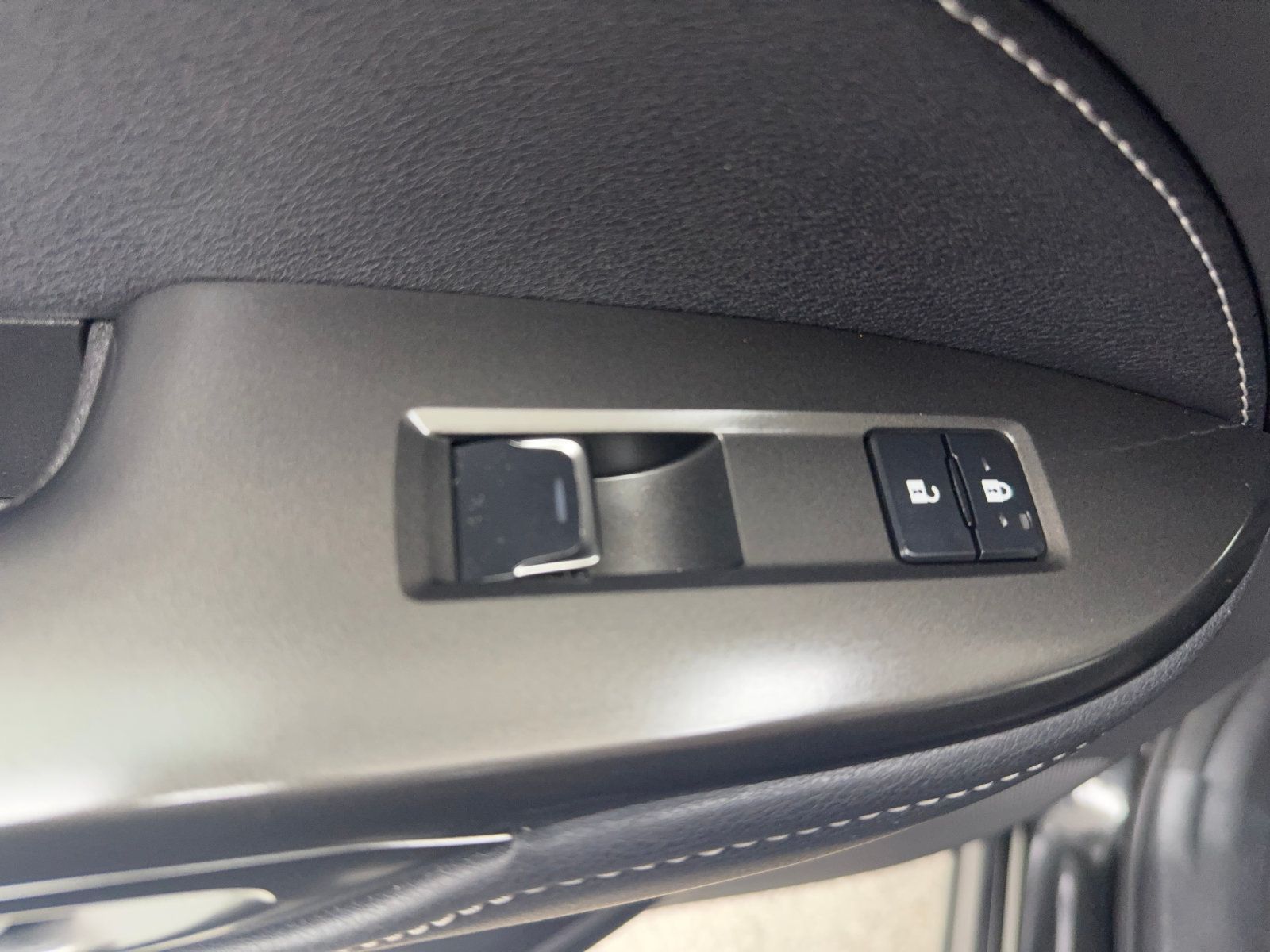 Used 2024 Lexus NX 250 FWD w/ Towing Package (2000 Lbs) image 42
