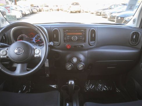 Used 2011 Nissan Cube 1.8 S w/ Interior Designer Pkg image 11