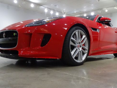 Used 2016 Jaguar F-TYPE R AWD/4WD image 4