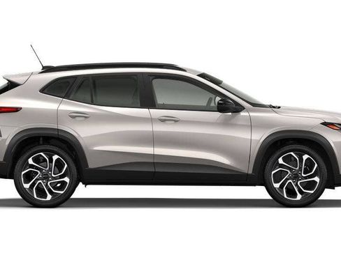 New 2026 Chevrolet Trax RS w/ Driver Confidence Package image 5