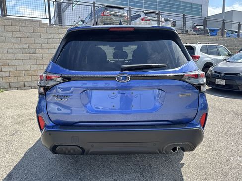 New 2025 Subaru Forester Touring w/ Touring Package image 4